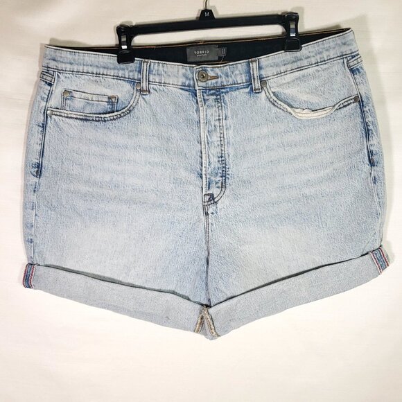 TORRID Wild Wild West Mom Jean Light wash Premium Mid Rise Short Size 18 NWT - Picture 6 of 7